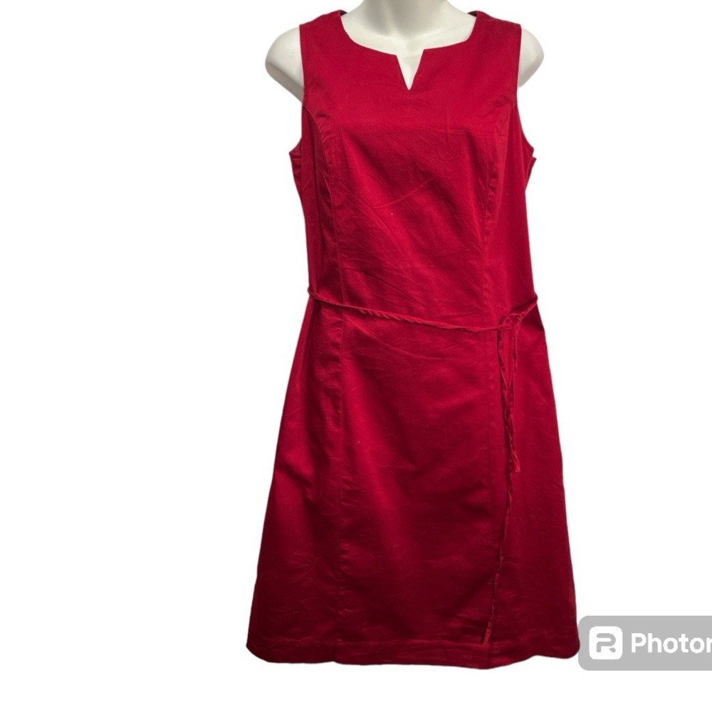 Merona sheath dress in burgundy. Size  6